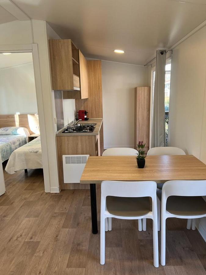 Bungalows&Albergue La Playa Logrono Luaran gambar