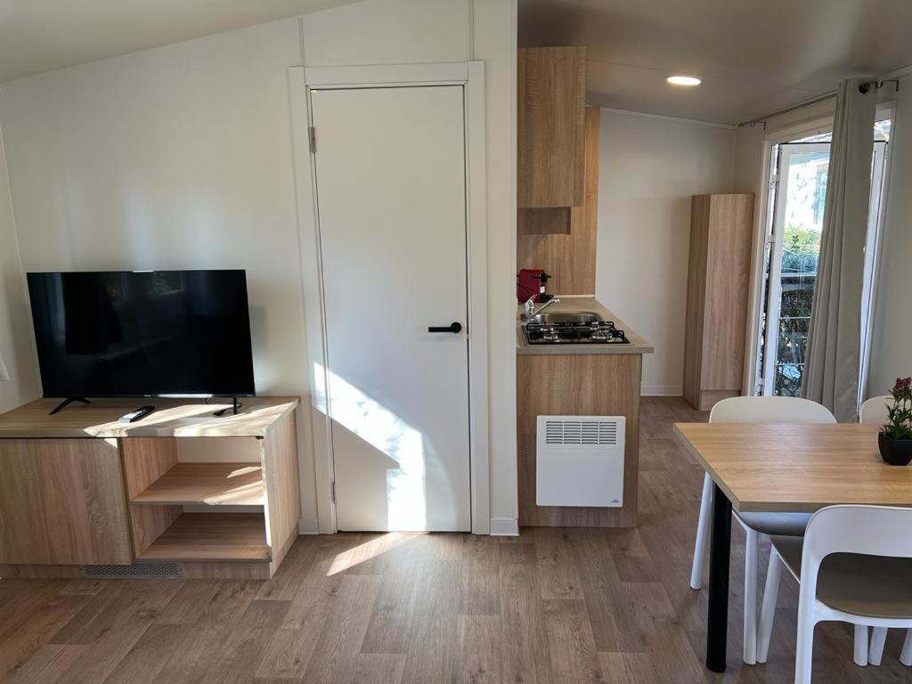 Bungalows&Albergue La Playa Logrono Luaran gambar